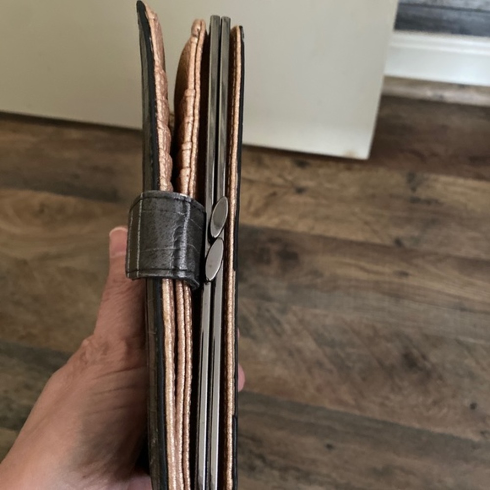 Wallet - Picture 4 of 4